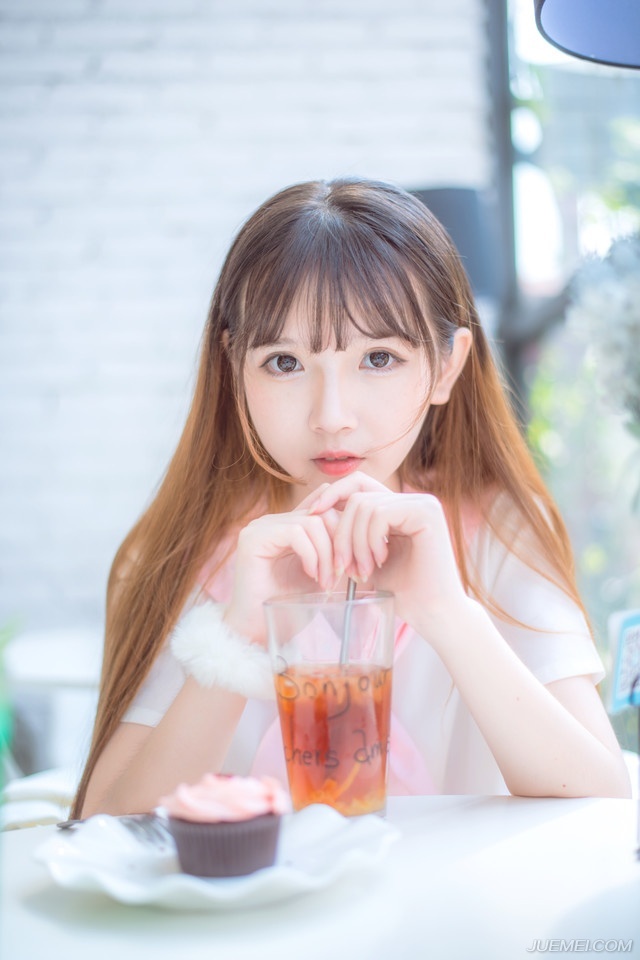 所谓的友谊，玩好了就是小时代，玩掰了就是甄嬛传。